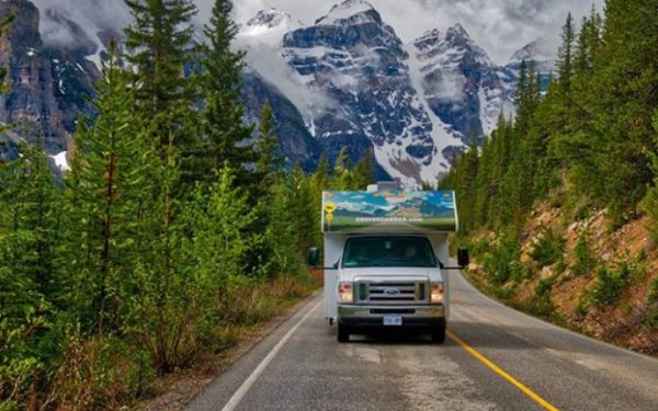 Road Tripping to Banff: A Scenic Escape to Lake Louise, Glacial Hikes, and Canadian Charm
