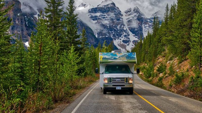 Road Tripping to Banff: A Scenic Escape to Lake Louise, Glacial Hikes, and Canadian Charm